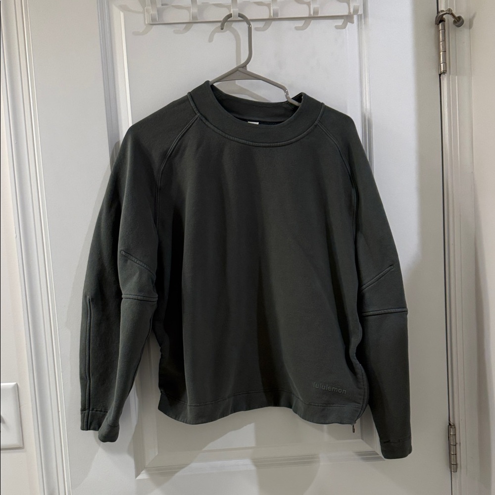 lululemon athletica Loungeful Relaxed fit crewneck sweatzhirt